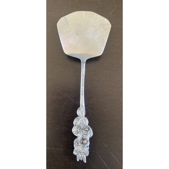 Harlequin Tea Rose by Reed & Barton Sterling Silver Petit Four Server 5 1/4" - Picture 4 of 5